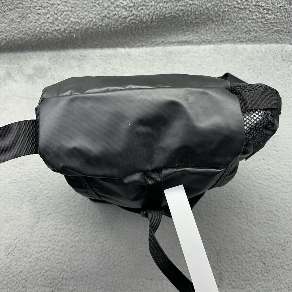 Nike ACG Avant Garde Black Messenger Crossbody Bag 00-10-12-EKG Nylon/Polyamide